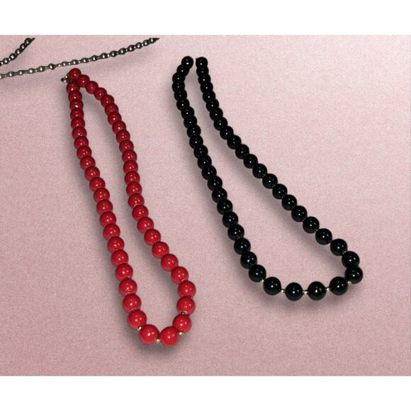 Vintage Red & Black Beaded Necklace Set With Gold-Toned Accents & Clasps - Picture 8 of 8